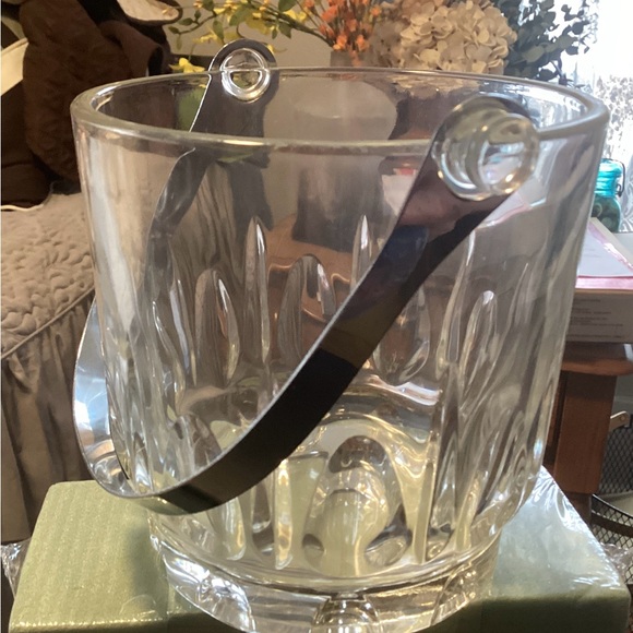 Small serving bowl - Picture 2 of 2